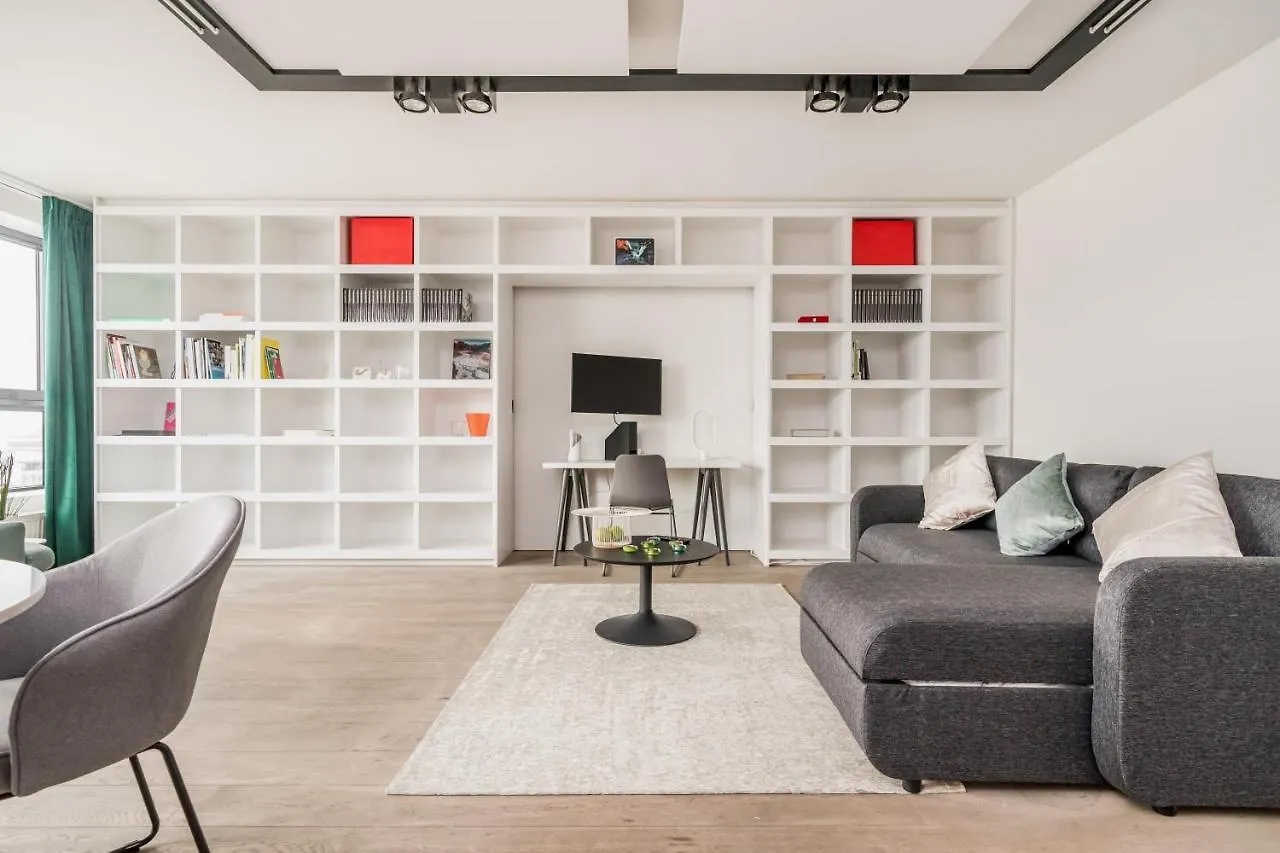 London Tower Apartments - Amberes